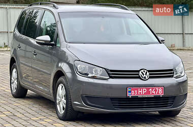 Volkswagen Touran  2011