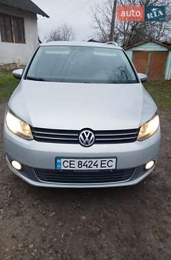 Volkswagen Touran  2011