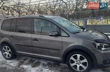 Volkswagen Touran  2011