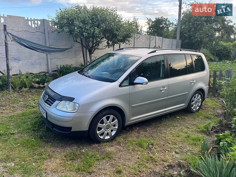 Volkswagen Touran
