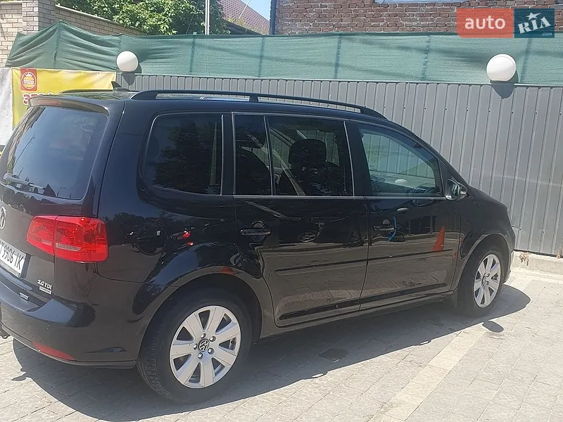 Volkswagen Touran