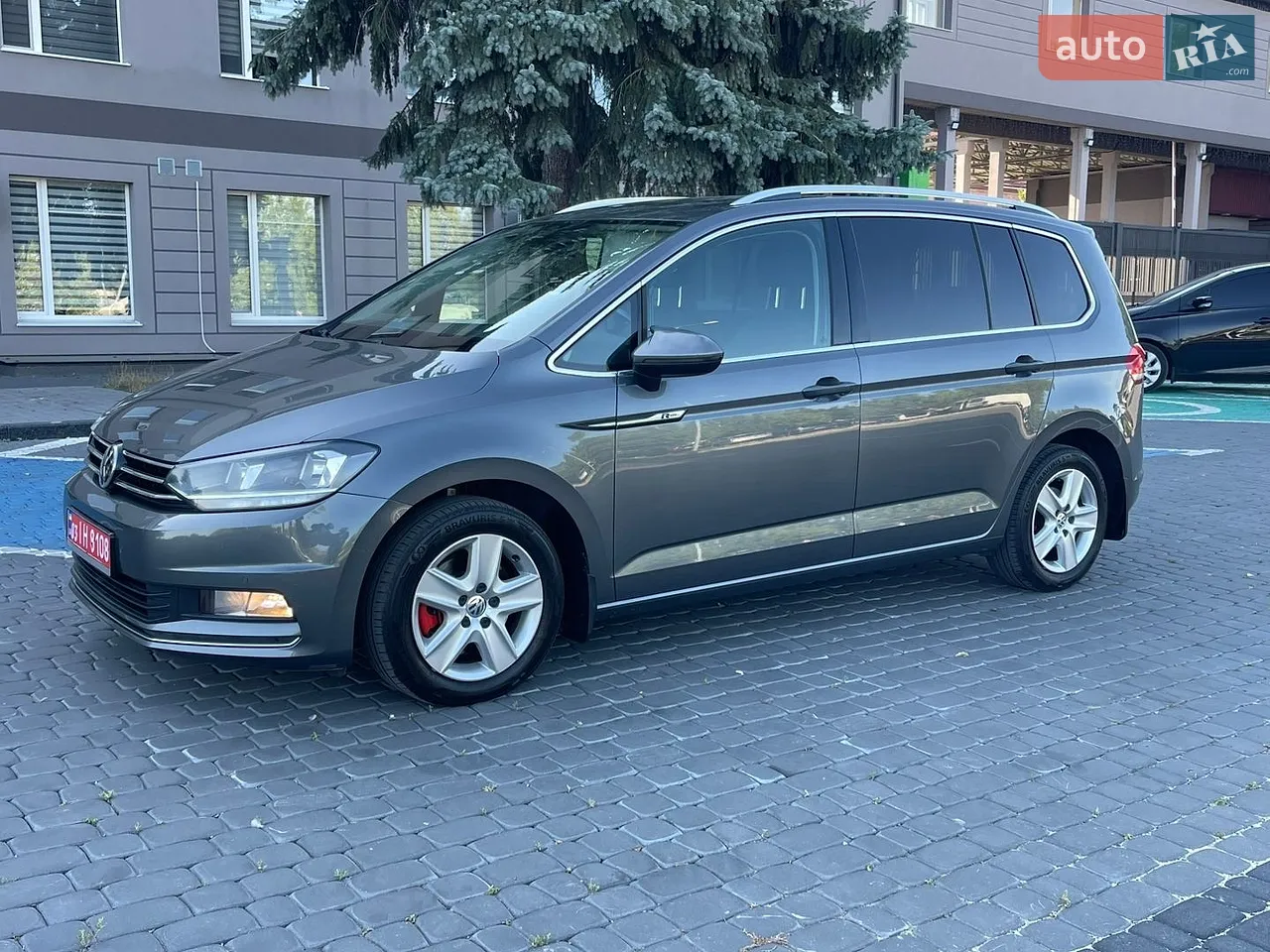 2016 Volkswagen Touran - мініатюра 3