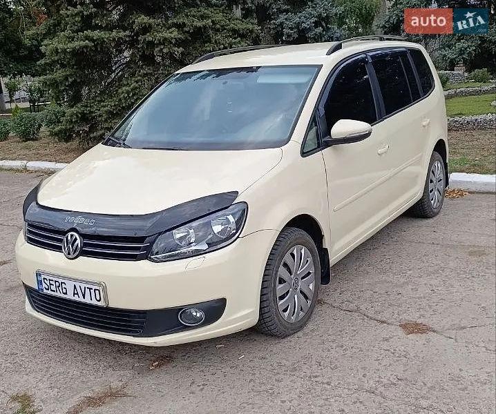Volkswagen Touran 2012
