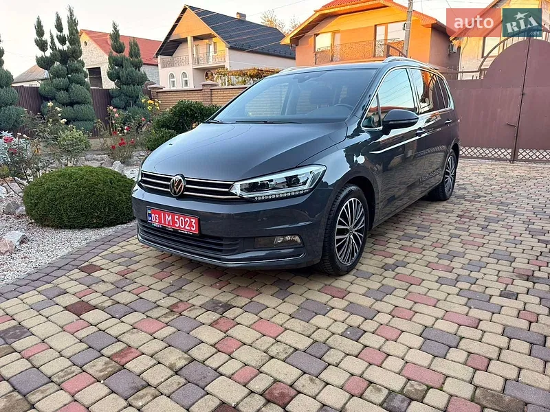 Volkswagen Touran