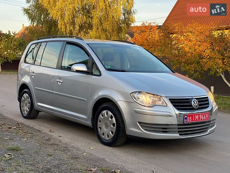 Volkswagen Touran