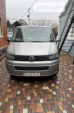 Volkswagen Transporter  2011