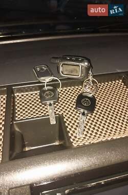 Volkswagen Transporter  2004