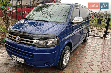 Volkswagen Transporter  2012