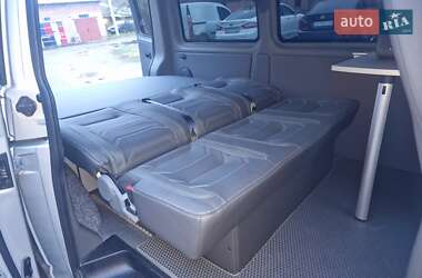 Volkswagen Transporter  2011