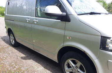 Volkswagen Transporter  2013