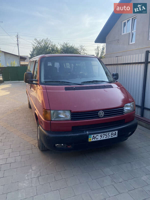 Volkswagen Transporter 1998 року в Луцьку