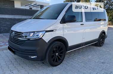 Volkswagen Transporter  2020