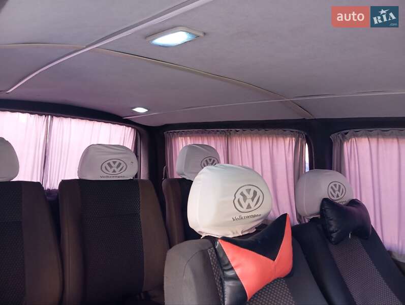Автобуси Volkswagen Transporter
