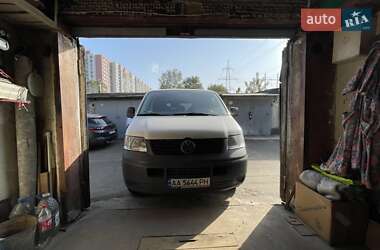 Volkswagen Transporter  2005