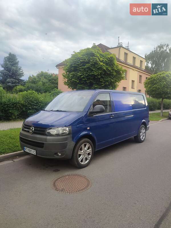 Вантажний фургон Volkswagen Transporter