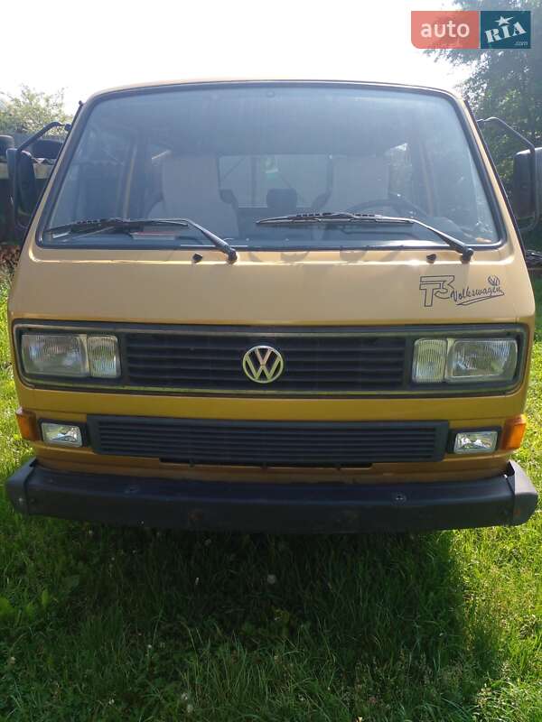 Автобуси Volkswagen Transporter