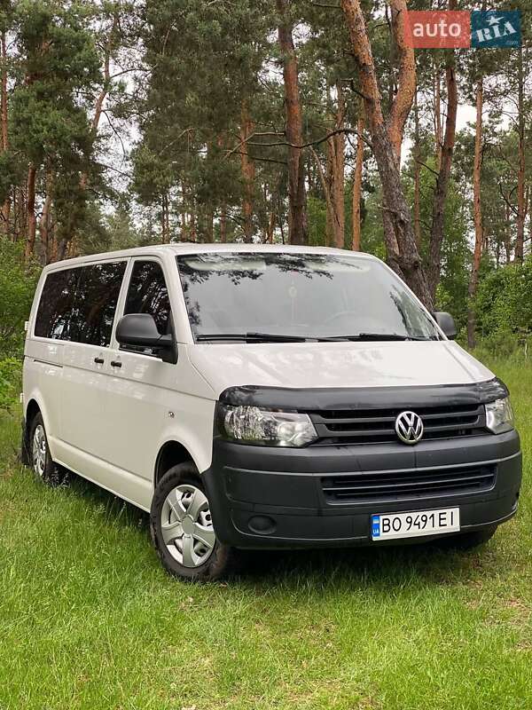 Мінівен Volkswagen Transporter