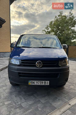 Volkswagen Transporter  2013