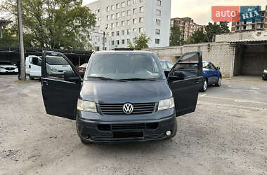 Volkswagen Transporter  2004