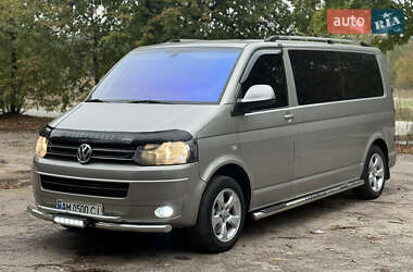 Volkswagen Transporter  2011