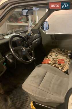 Volkswagen Transporter  2001