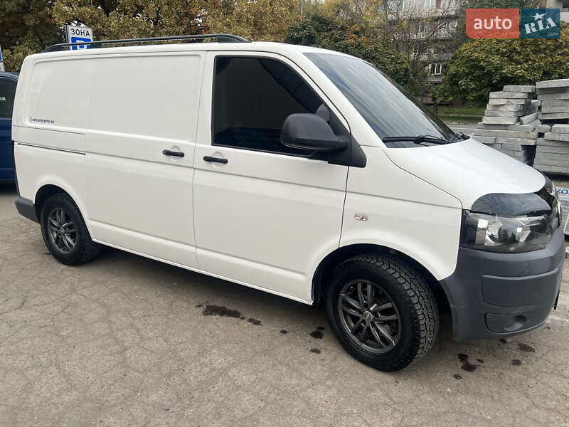 Мікроавтобус вантажний (до 3,5т) Volkswagen Transporter