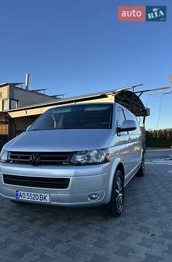 Volkswagen Transporter  2012