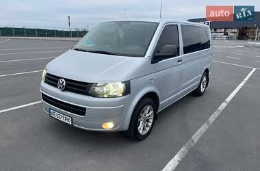 Volkswagen Transporter  2012