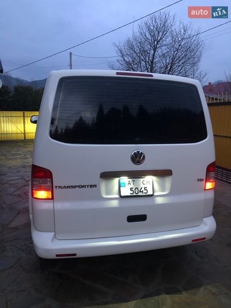 Легковые Volkswagen Transporter
