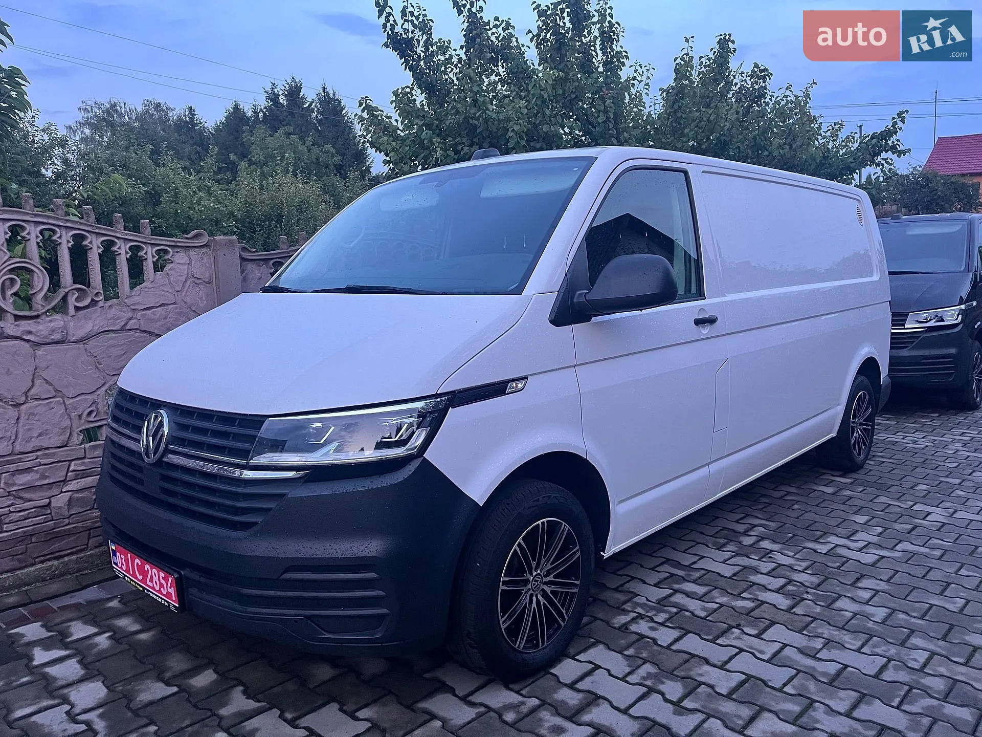 VOLKSWAGEN ID.4 PRO 2021 VIN WVGZZZE2ZMP011186 фото оголошення 2 з 9