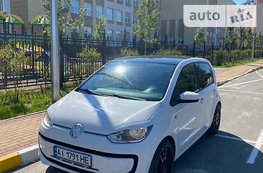 Volkswagen Up  2012