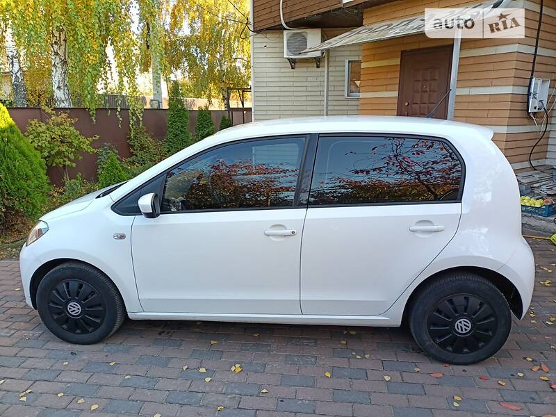 Volkswagen Up