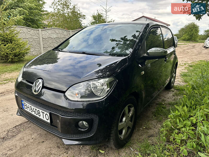 Легковые Volkswagen Up