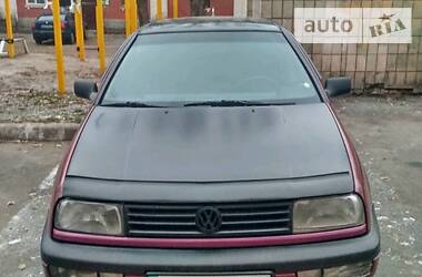 Volkswagen Vento  1992