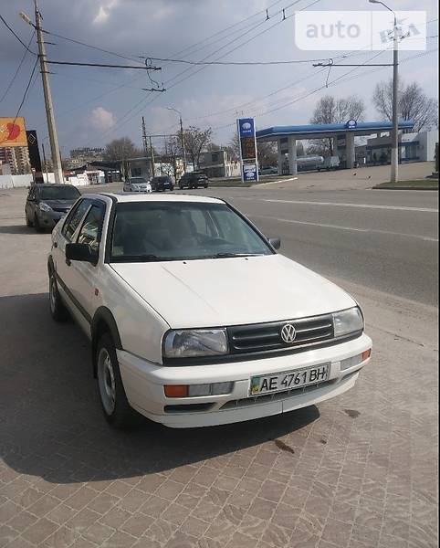 Легкові Volkswagen Vento