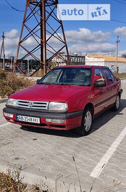 Volkswagen Vento  1993