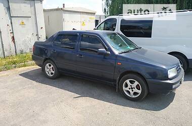 Volkswagen Vento  1992