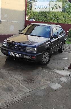 Volkswagen Vento  1992