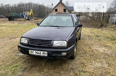 Volkswagen Vento  1994