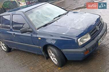 Volkswagen Vento  1993