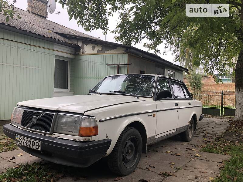 Легковые Volvo 240