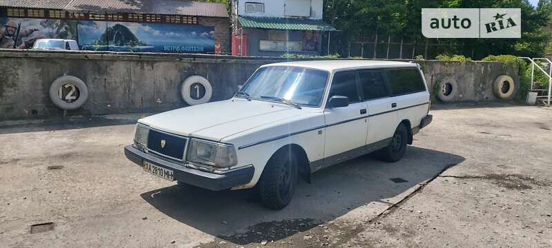 Универсал Volvo 240