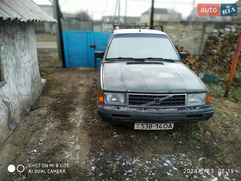 Volvo 340 1986