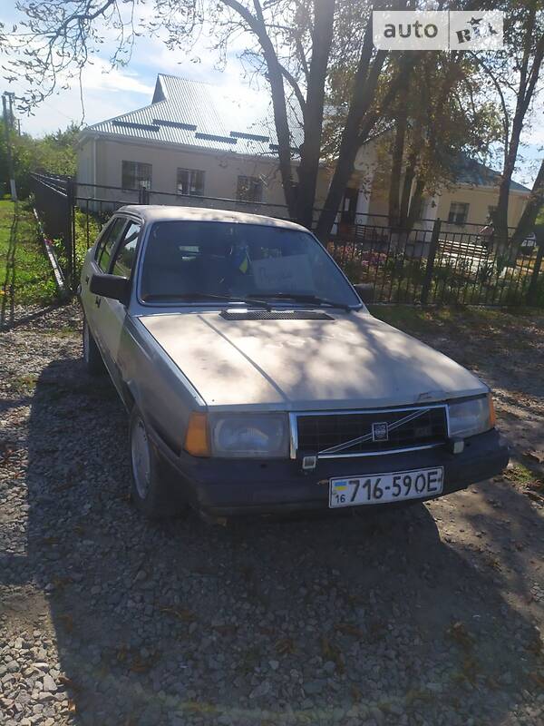 Легковые Volvo 360