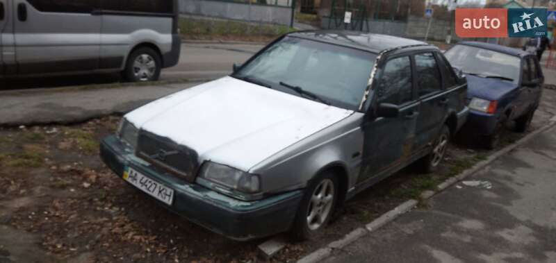 Volvo 440