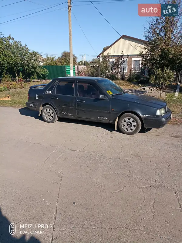 Volvo 460 1992