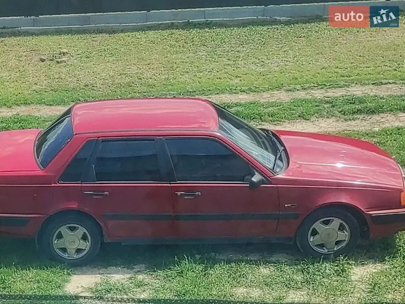 Volvo 460 1990