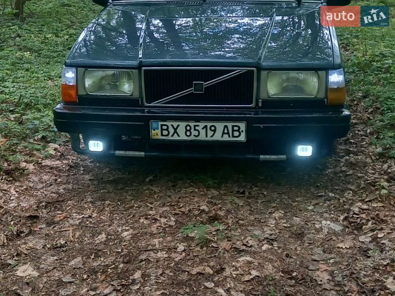 Volvo 744 1986