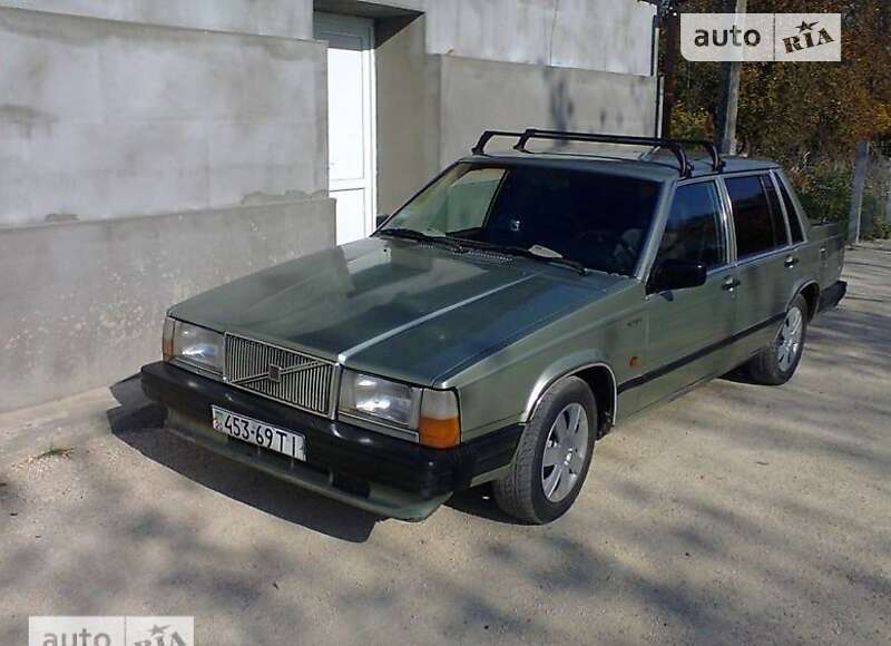 Легковые Volvo 760