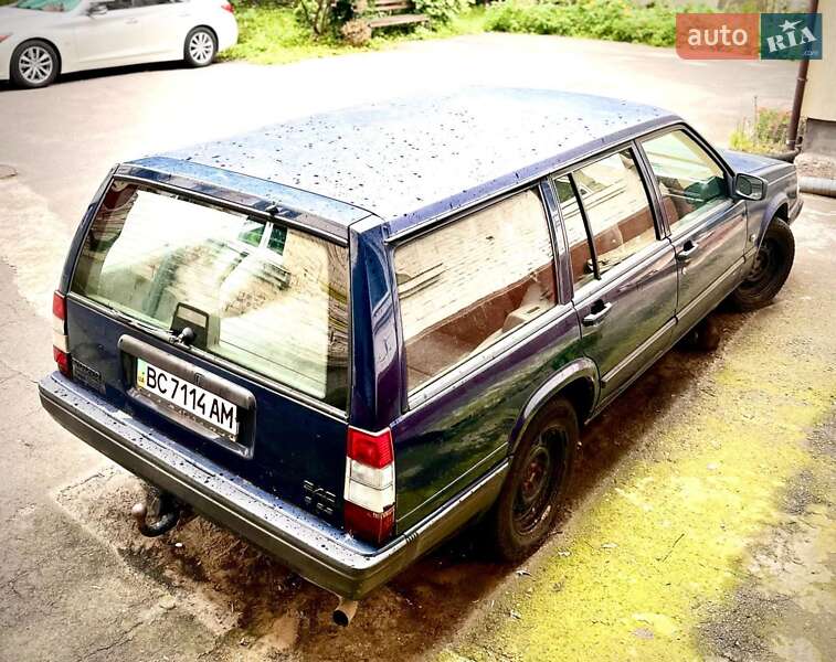 Универсал Volvo 940